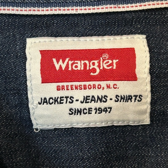 Wrangler Denim Button Down - Picture 4 of 5